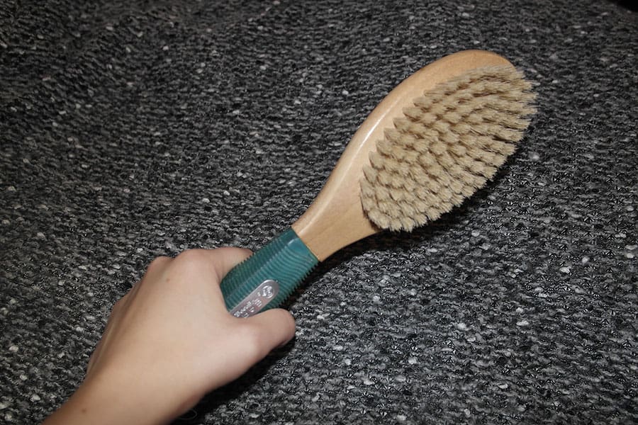 Dry brushing - лимфодренажный массаж сухой щеткой