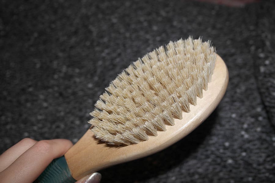 Dry brushing - лимфодренажный массаж сухой щеткой